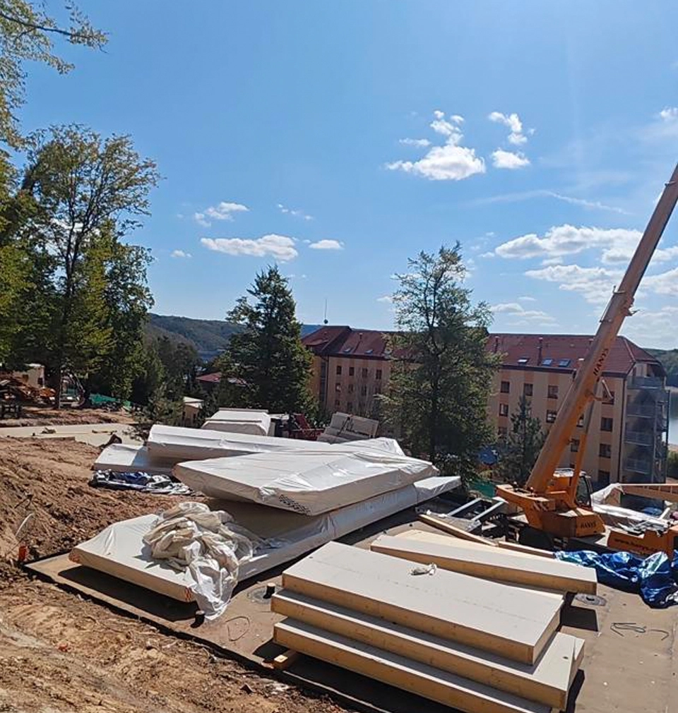 Proměna Vojenské zotavovny Dyje u Vranovské přehrady pokračuje
